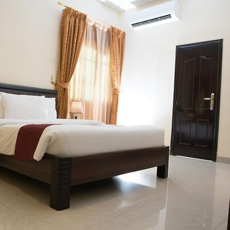 Tiger Home Hotel Apartments Маскат Екстериор снимка