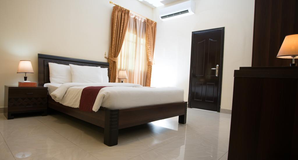 Tiger Home Hotel Apartments Маскат Екстериор снимка