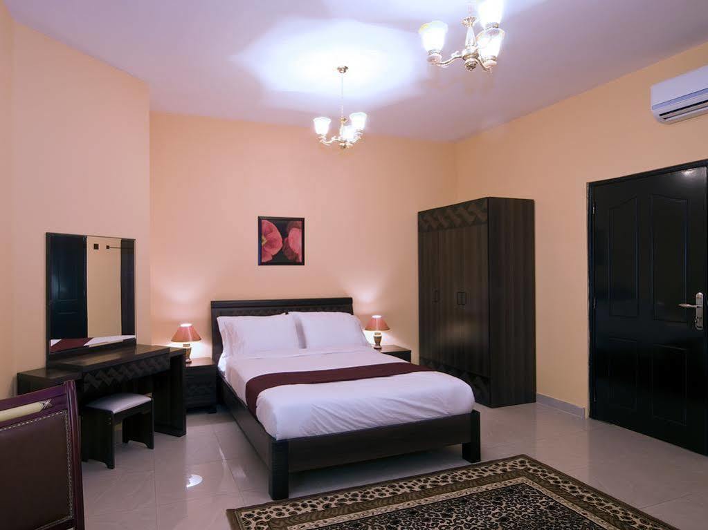 Tiger Home Hotel Apartments Маскат Екстериор снимка