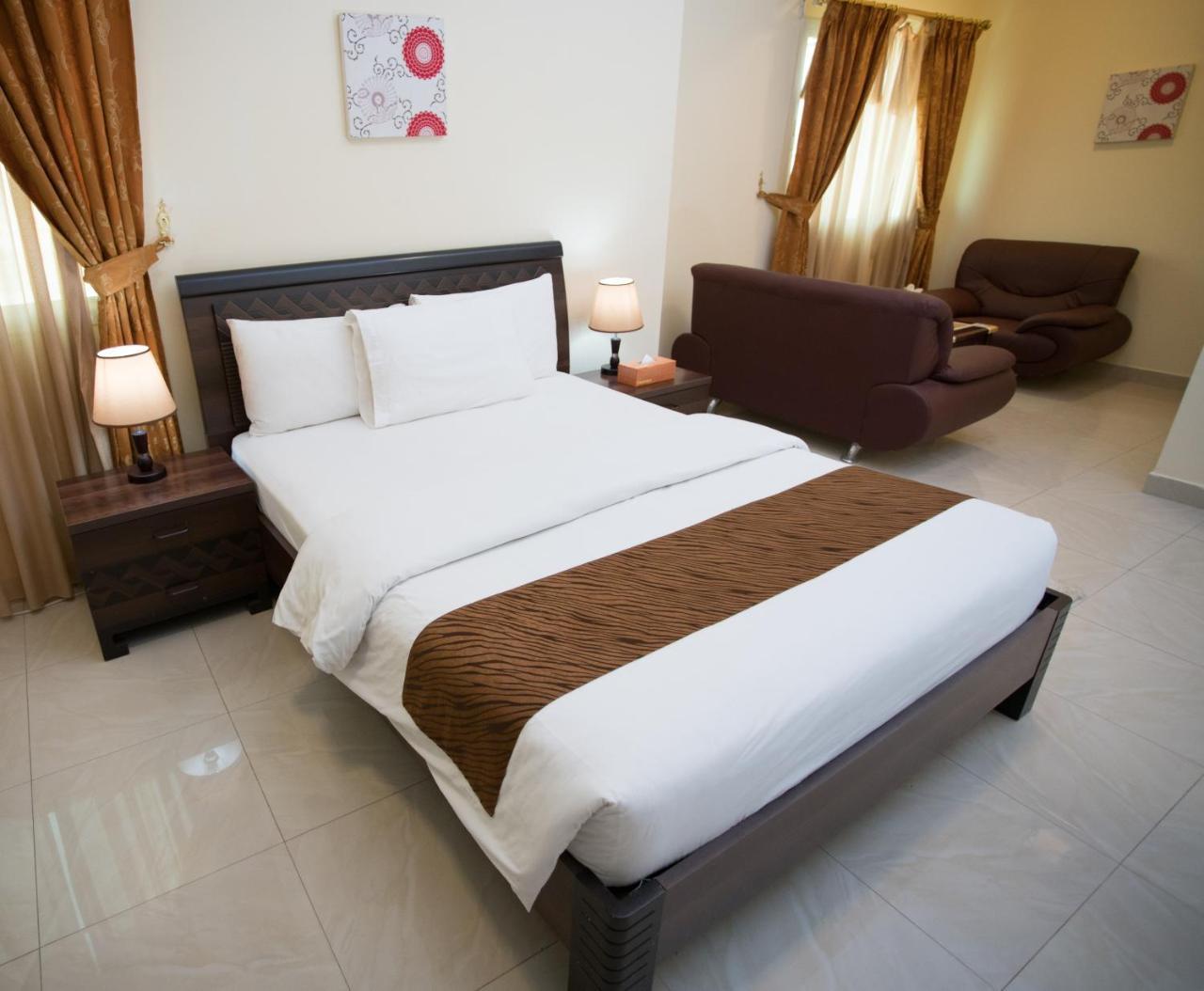 Tiger Home Hotel Apartments Маскат Екстериор снимка