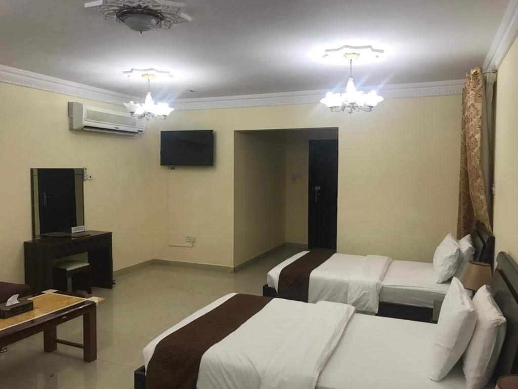 Tiger Home Hotel Apartments Маскат Екстериор снимка