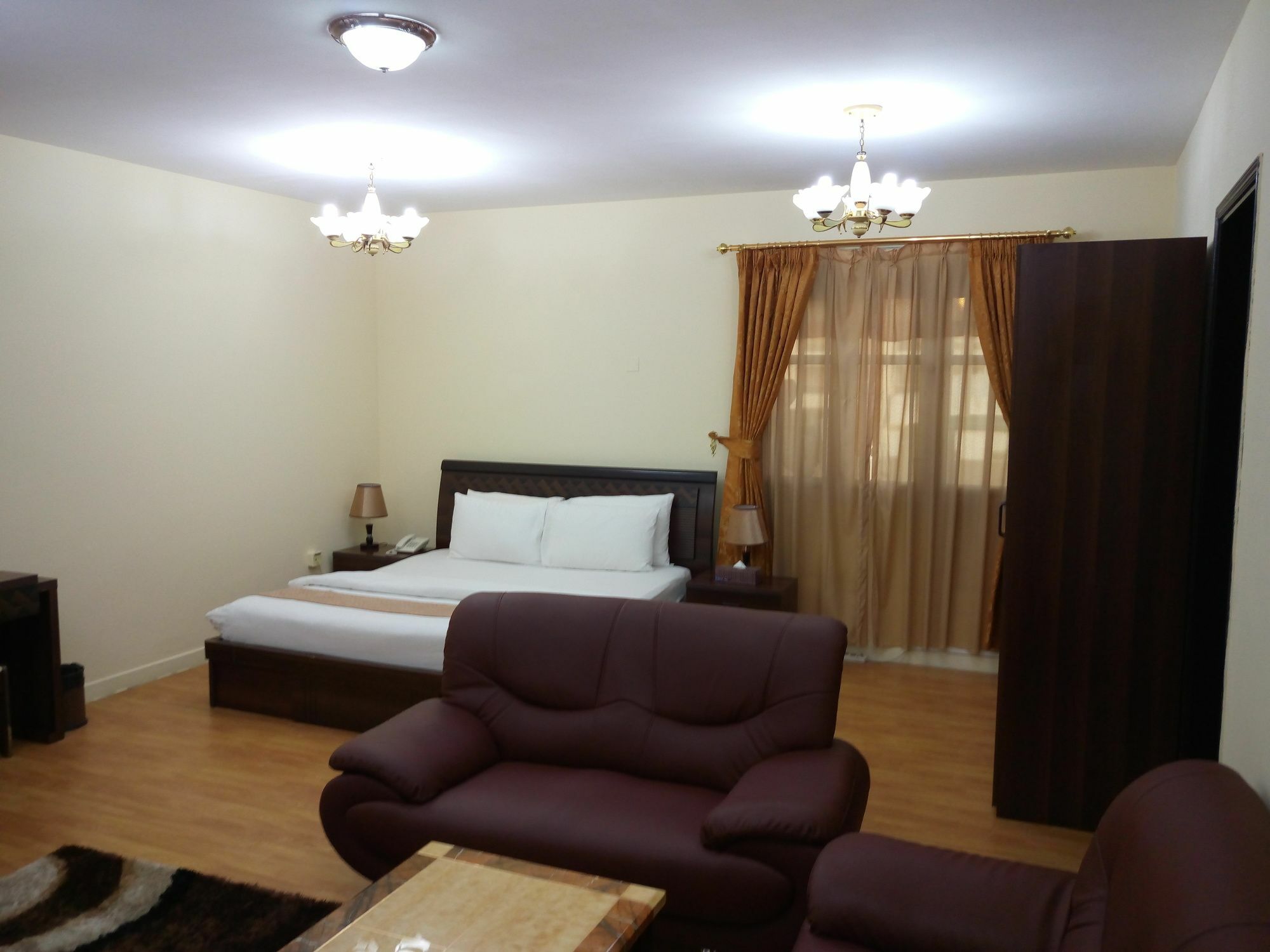 Tiger Home Hotel Apartments Маскат Екстериор снимка